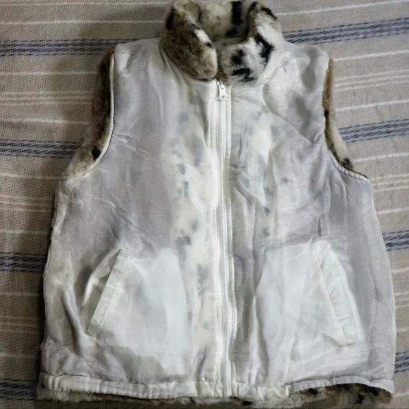 DREEMA Faux Fur Reversible Zip Up Vest Sz LG - Picture 8 of 8